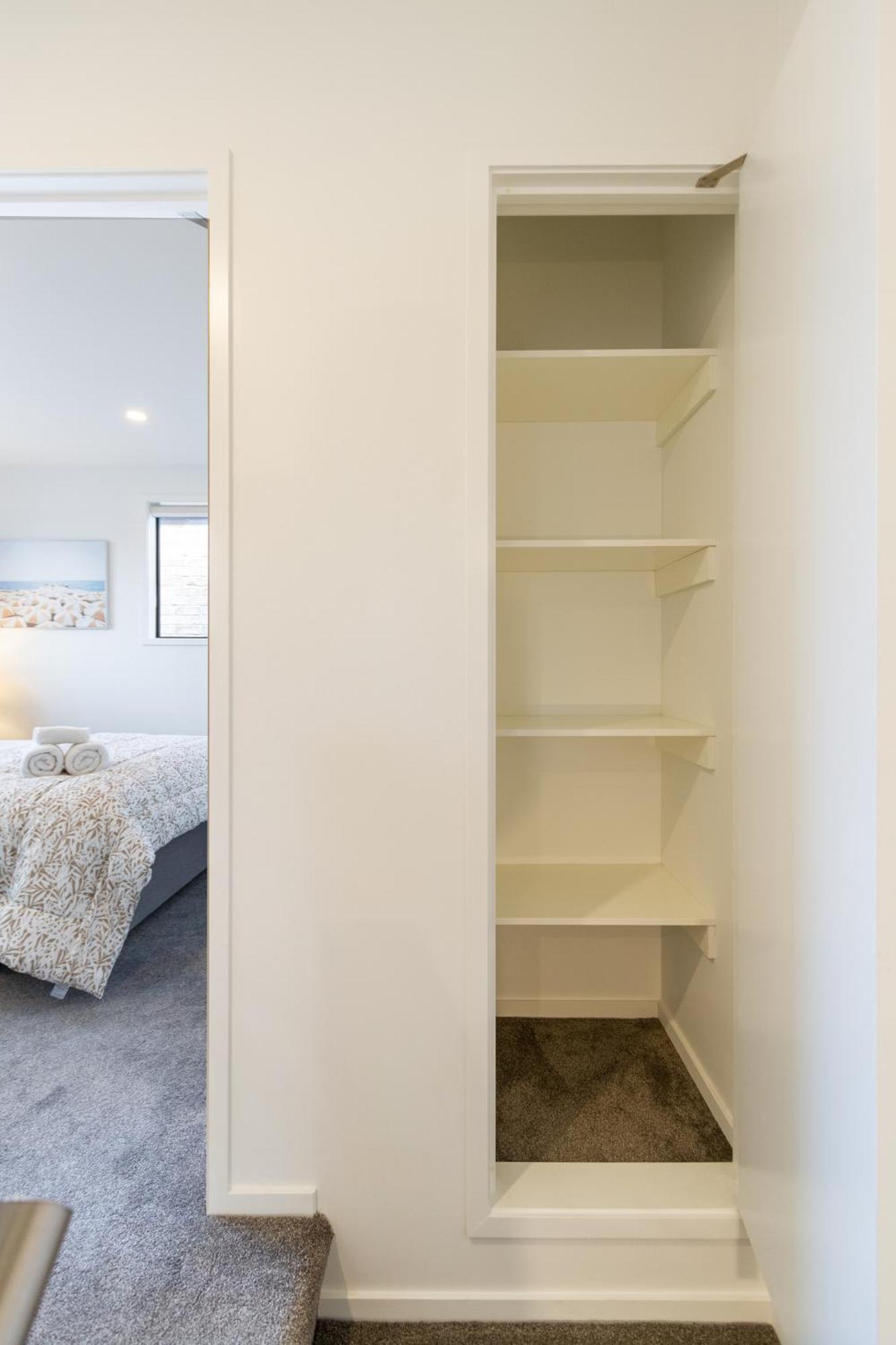 Stylish Central City Townhouse Next To Little High クライストチャーチ エクステリア 写真